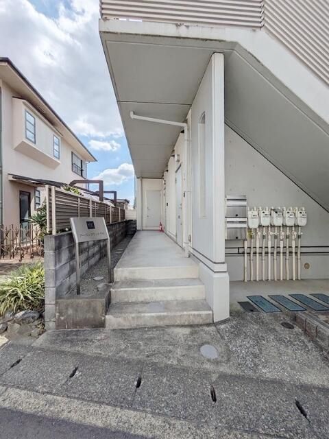 エントランス　【人気！おすすめ物件！！】お問い合わせはお早めに♪