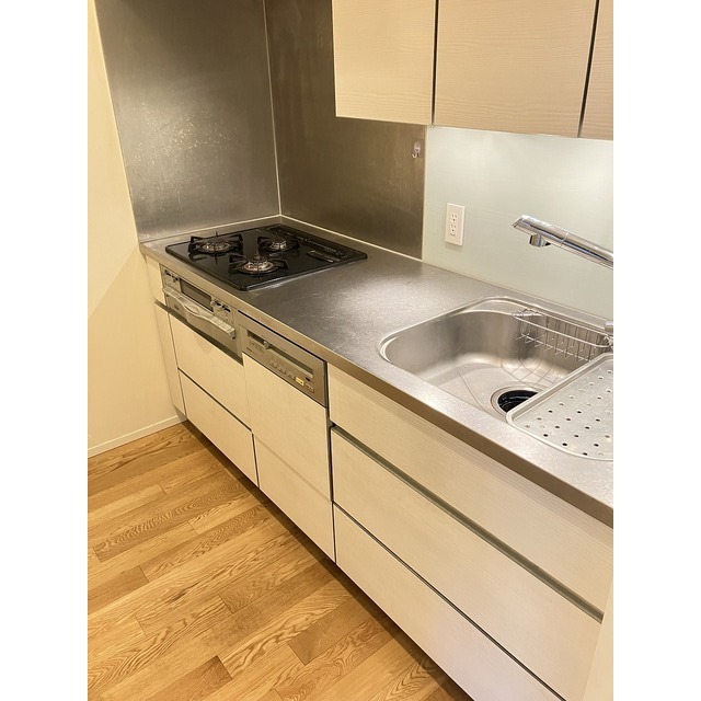 キッチン　※別部屋参考写真