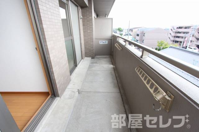 バルコニー　反転画像