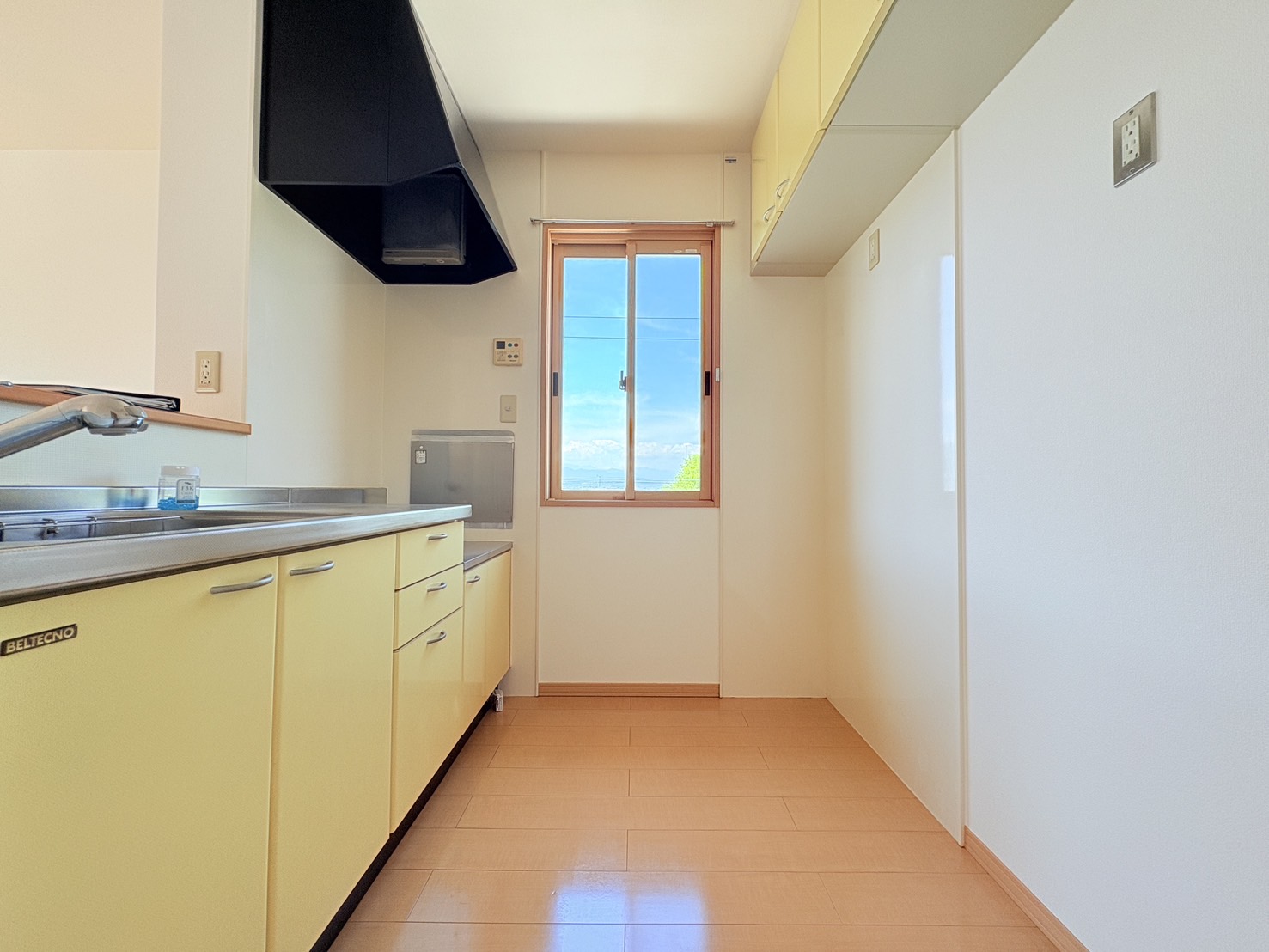 キッチン　※別部屋写真