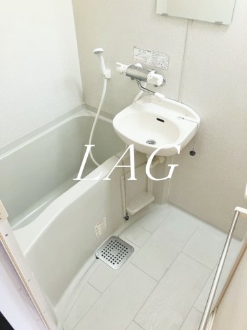バス・シャワールーム　お風呂です。