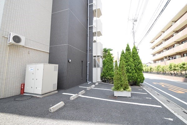駐車場　駐車場