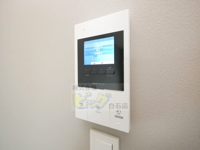 セキュリティ　防犯面で安心のＴＶモニターホン設備が付いています♪