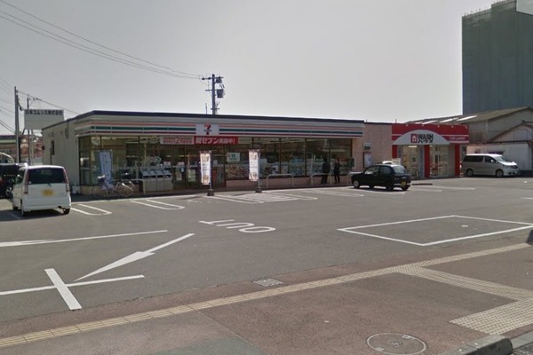 コンビニ　セブンイレブン宮崎江平中町店（コンビニ）まで43m