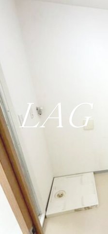 その他設備　室内洗濯機置場になります。