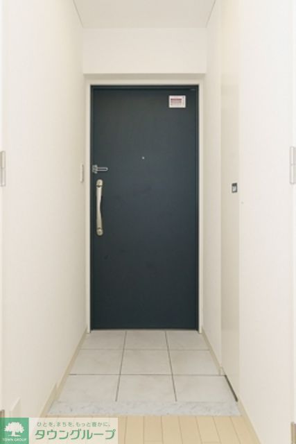 玄関　※写真は同タイプ住戸です。