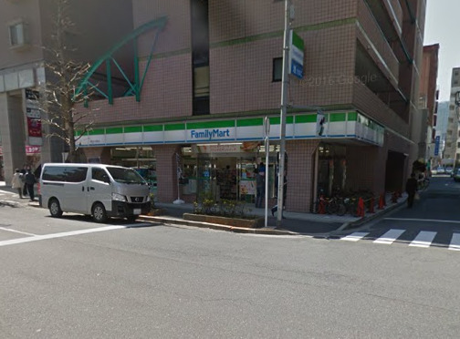 コンビニ　ファミリーマート 神田佐久間町店（コンビニ）まで72m