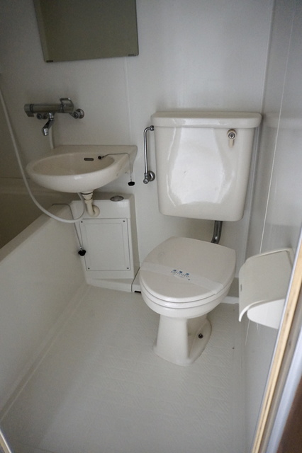 トイレ　清潔感ある洋式トイレです☆お掃除も楽々です！！