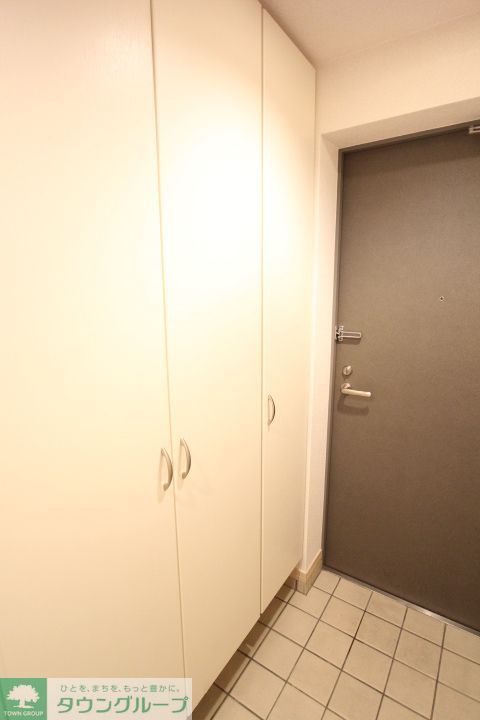 玄関　※参考写真