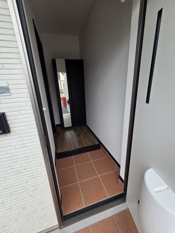 玄関　※同物件別号室の写真になります
