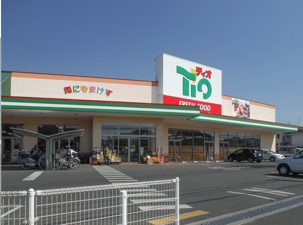 スーパー　ティオ東岡山店（スーパー）まで499m