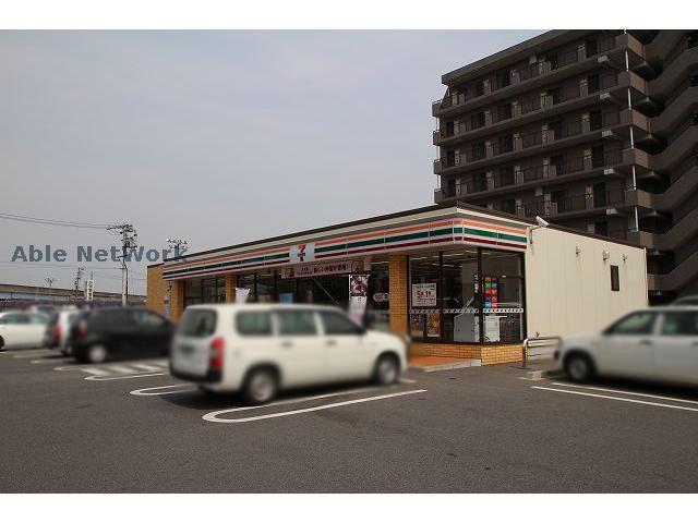 コンビニ　セブンイレブン小牧駅北店（コンビニ）まで267m