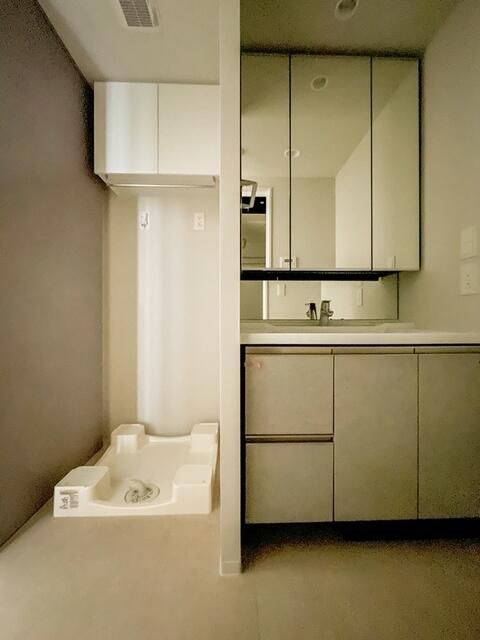 洗面設備　写真は同タイプ住居です。