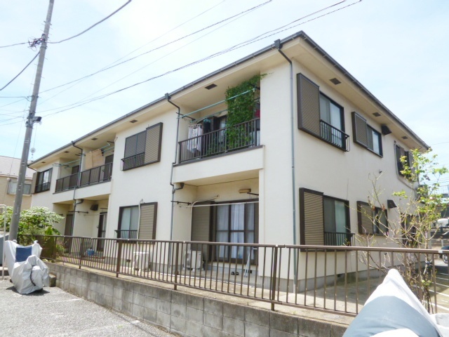 建物外観　駅からほど近いので買い物便利です♪