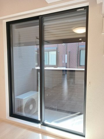 バルコニー　バルコニーからの眺めを楽しみながら食事をしませんか