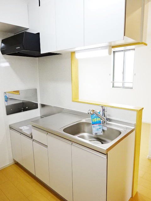 キッチン　カウンターキッチンです。お好きなコンロを設置できます。