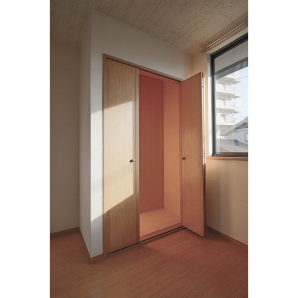 収納　同敷地内の別なお部屋