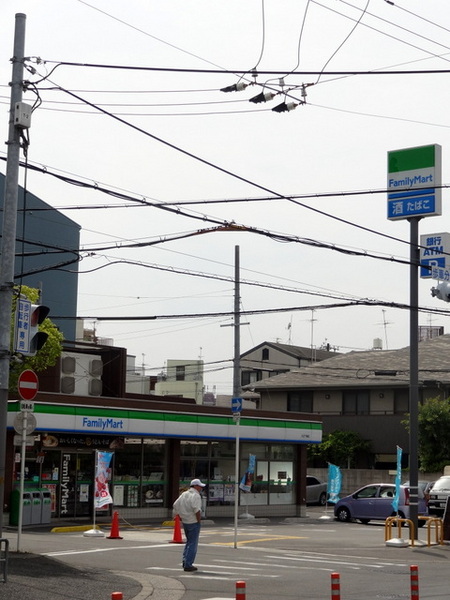 コンビニ　ファミリーマート大正千島店（コンビニ）まで370m