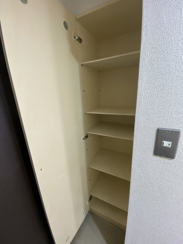 玄関　シューズボックス付きで玄関もすっきり片付きます♪お客様もスム