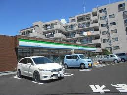 コンビニ　ファミリーマート春日部上蛭田店（コンビニ）まで250m
