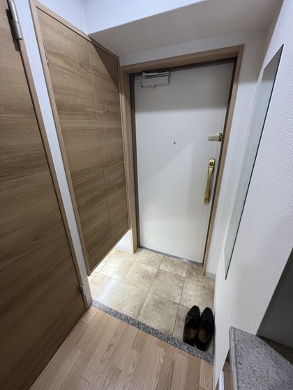 玄関　※別部屋の写真です