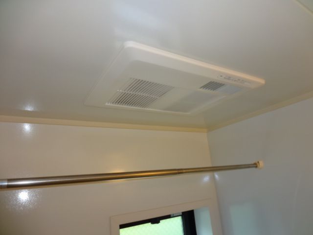 その他設備　☆雨の日の味方浴室乾燥機☆