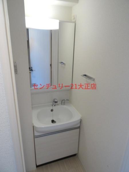 洗面設備　★大きい鏡の独立洗面台★