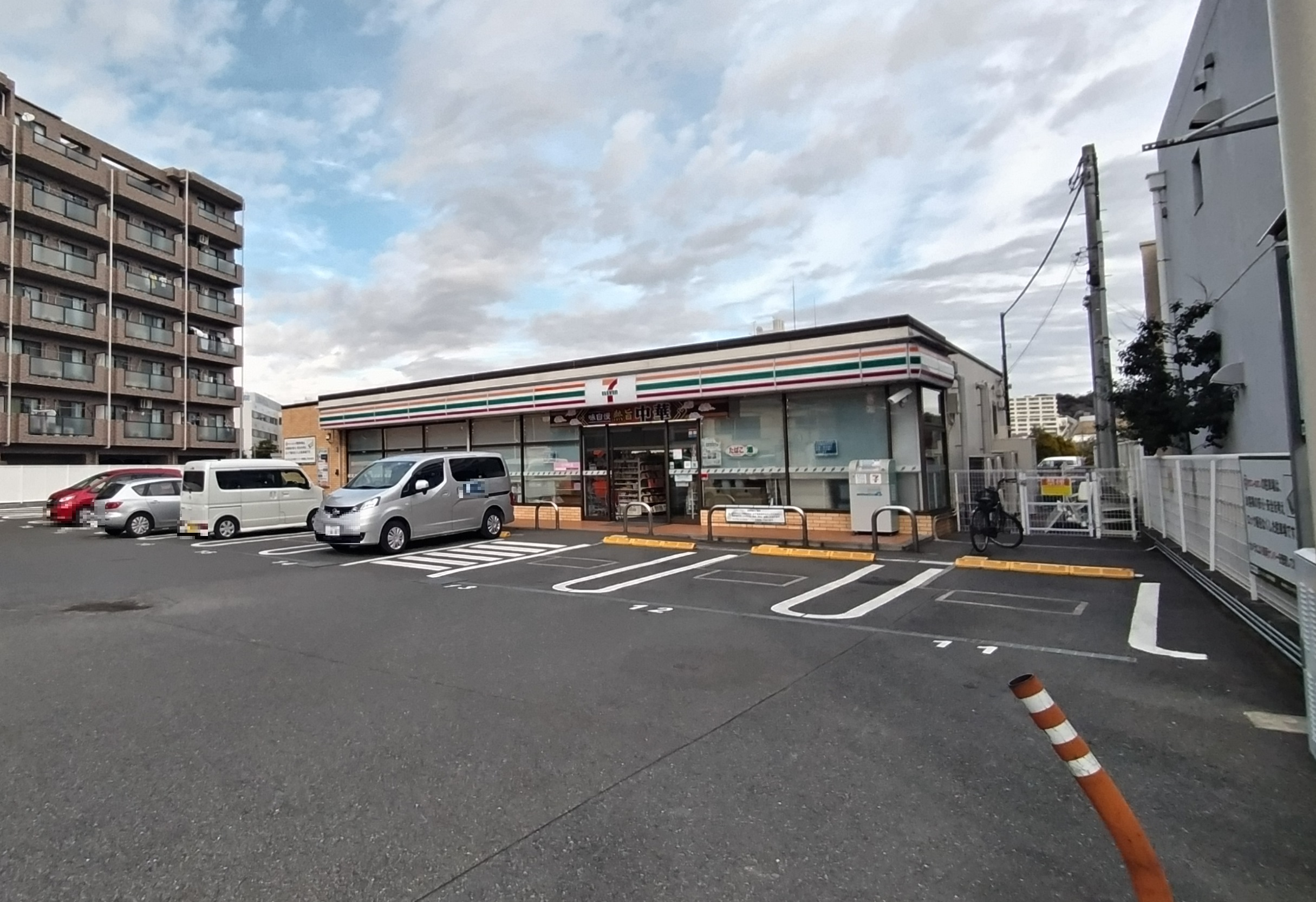 コンビニ　セブンイレブン横浜戸塚矢部店（コンビニ）まで133m