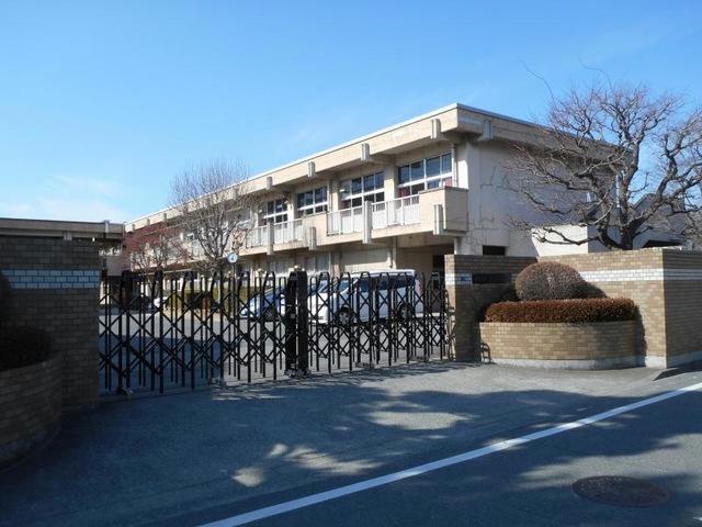 小学校　前橋市立天川小学校（小学校）まで802m