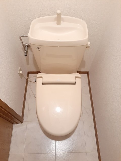 トイレ　図面と現状に相違がある場合には現状を優先