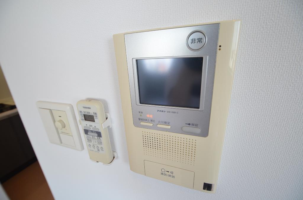 セキュリティ　カメラ付インターホン