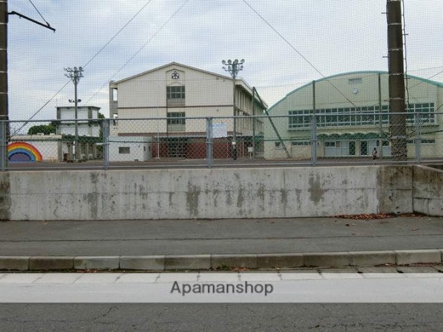 小学校　大岡小学校（小学校）まで471m