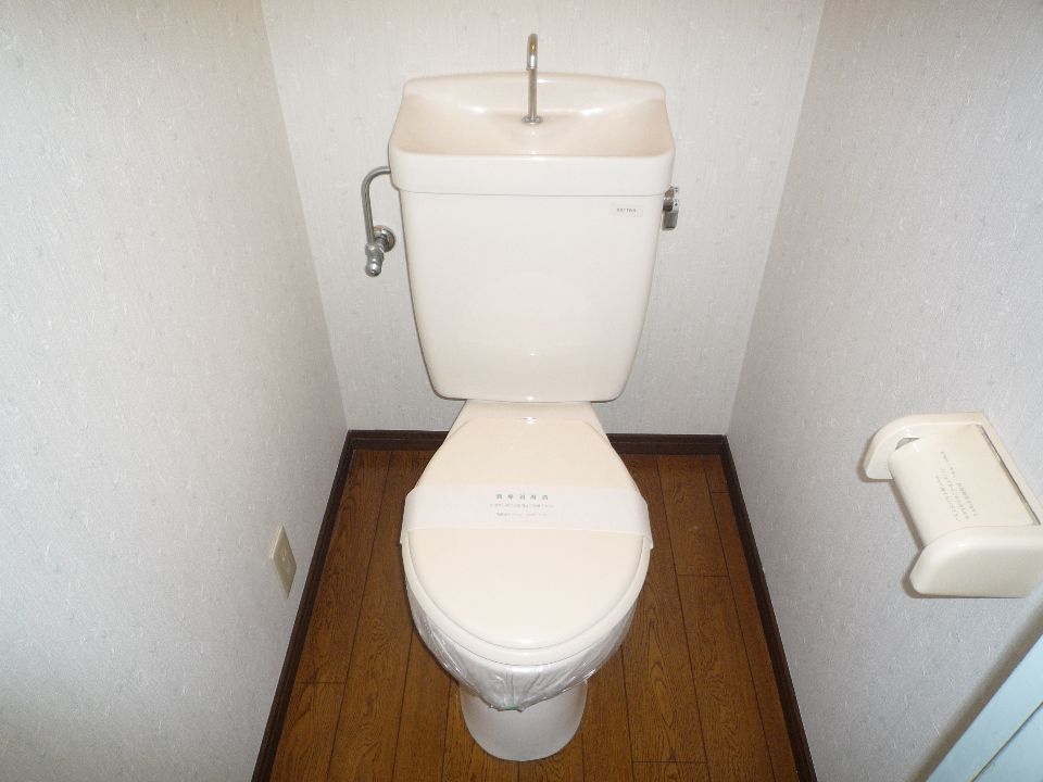 トイレ　洋式トイレです