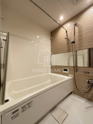 バス・シャワールーム　同マンション別部屋：参考写真