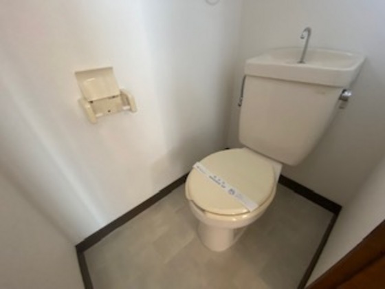トイレ　※別部屋の写真です