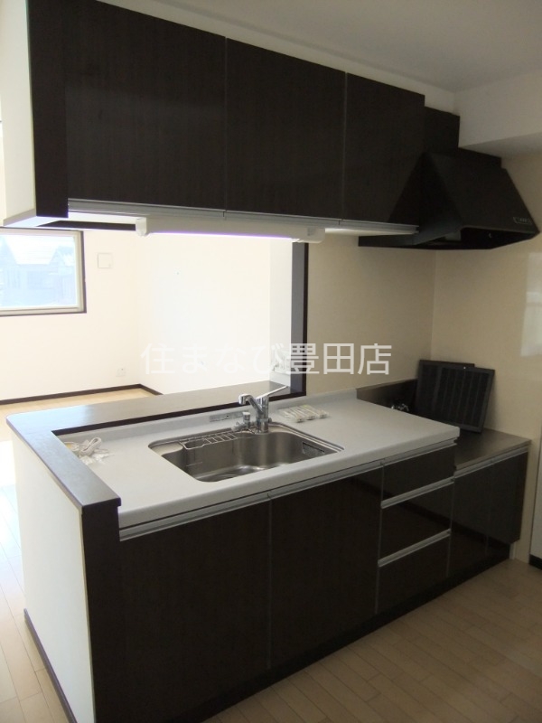 キッチン　同型別部屋写真