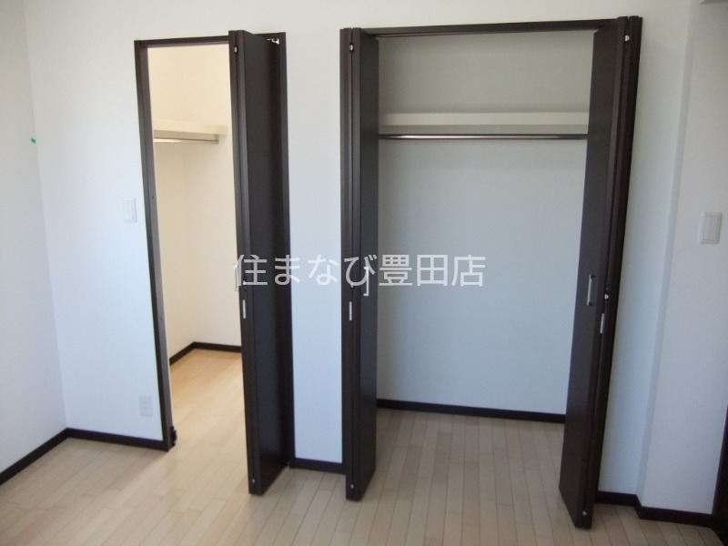 収納　同型別部屋写真