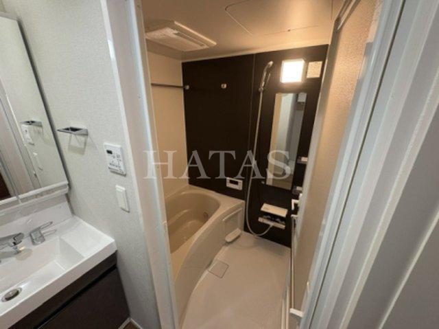 バス・シャワールーム　同物件別部屋です。