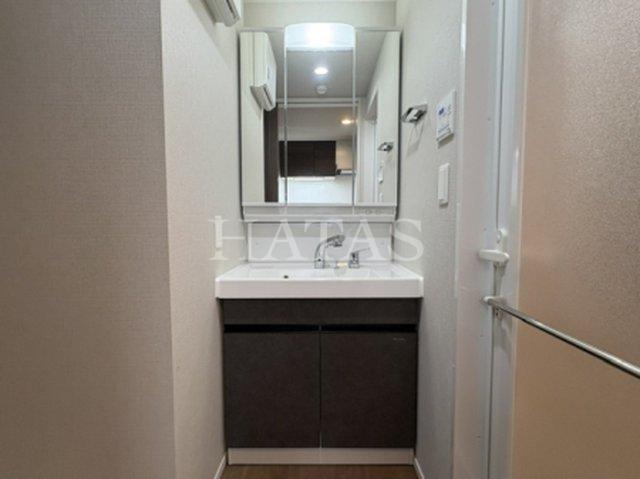 洗面設備　同物件別部屋です。