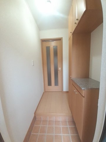 玄関　明るい玄関です