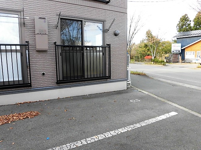 その他　駐車場（その他）まで0m