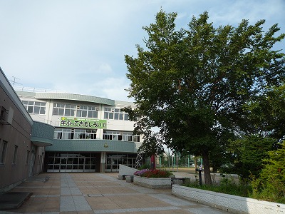 小学校　札幌市立札苗緑小学校（小学校）まで1093m