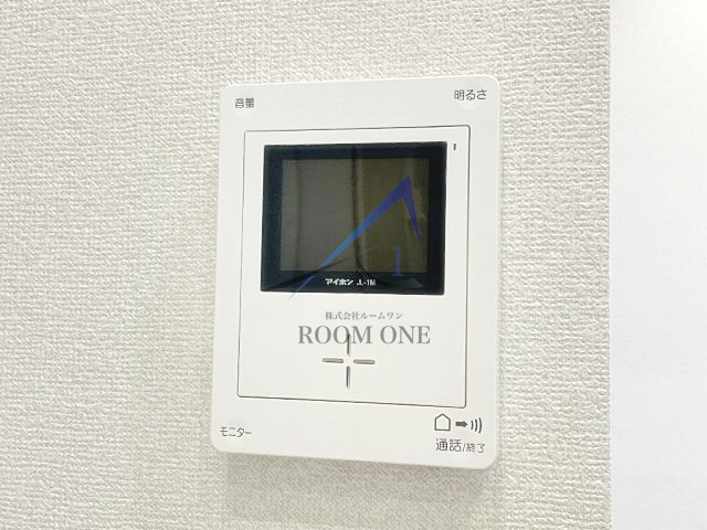 セキュリティ　モニター付きインターホンです。
