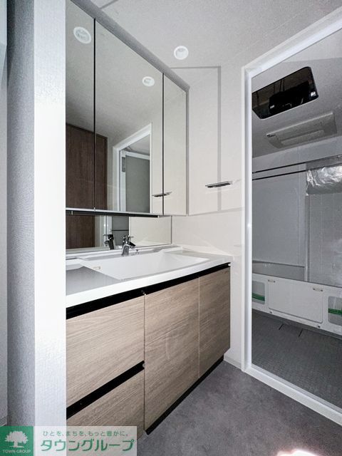 洗面設備　※写真は同タイプ住戸です。