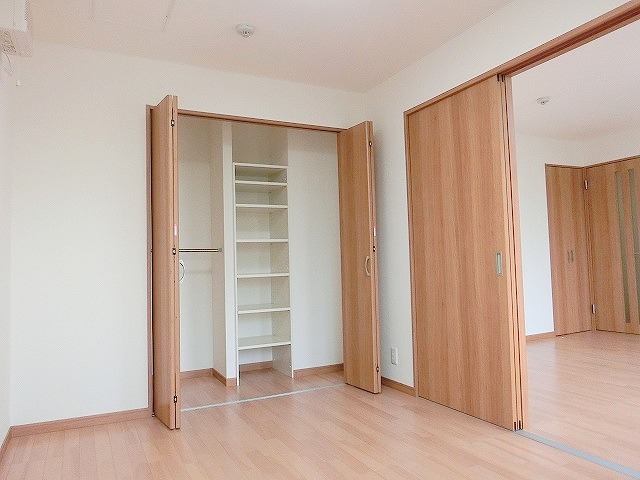 収納　たっぷりクローゼット☆