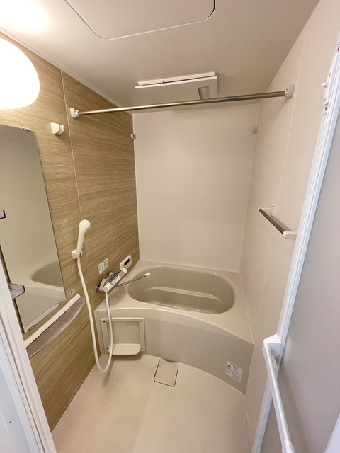 バス・シャワールーム　別部屋参考写真です