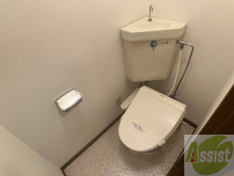トイレ　こちらはトイレです。清潔感があり、安心して使用できます。