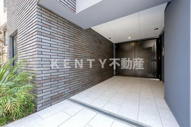 その他　落ち着いたエントランスです