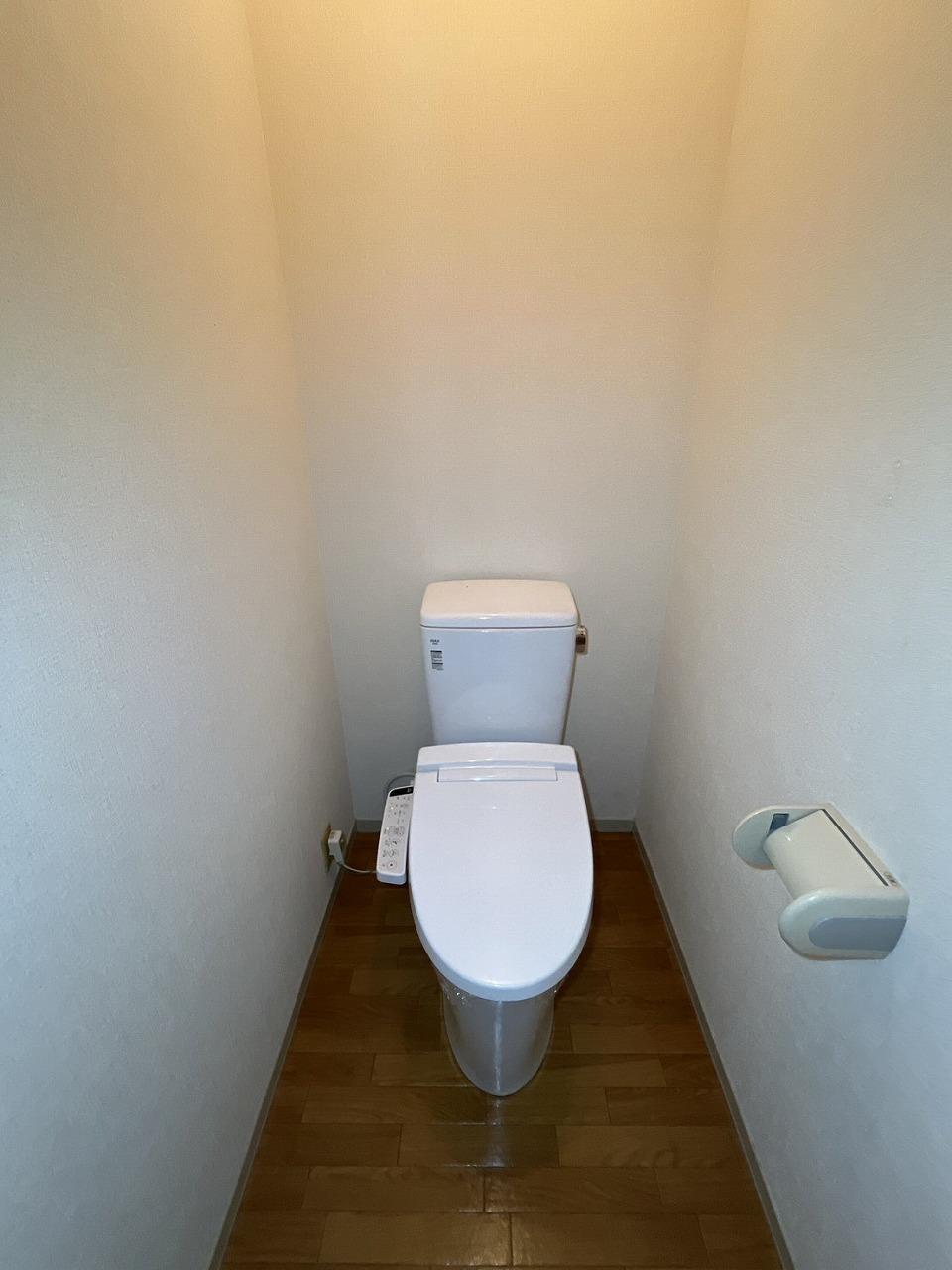 トイレ　ウォシュレット完備