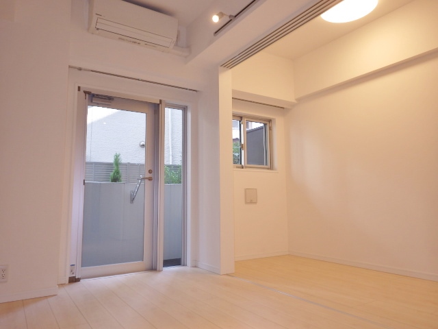 居室・リビング　築浅♪キレイなお部屋♪